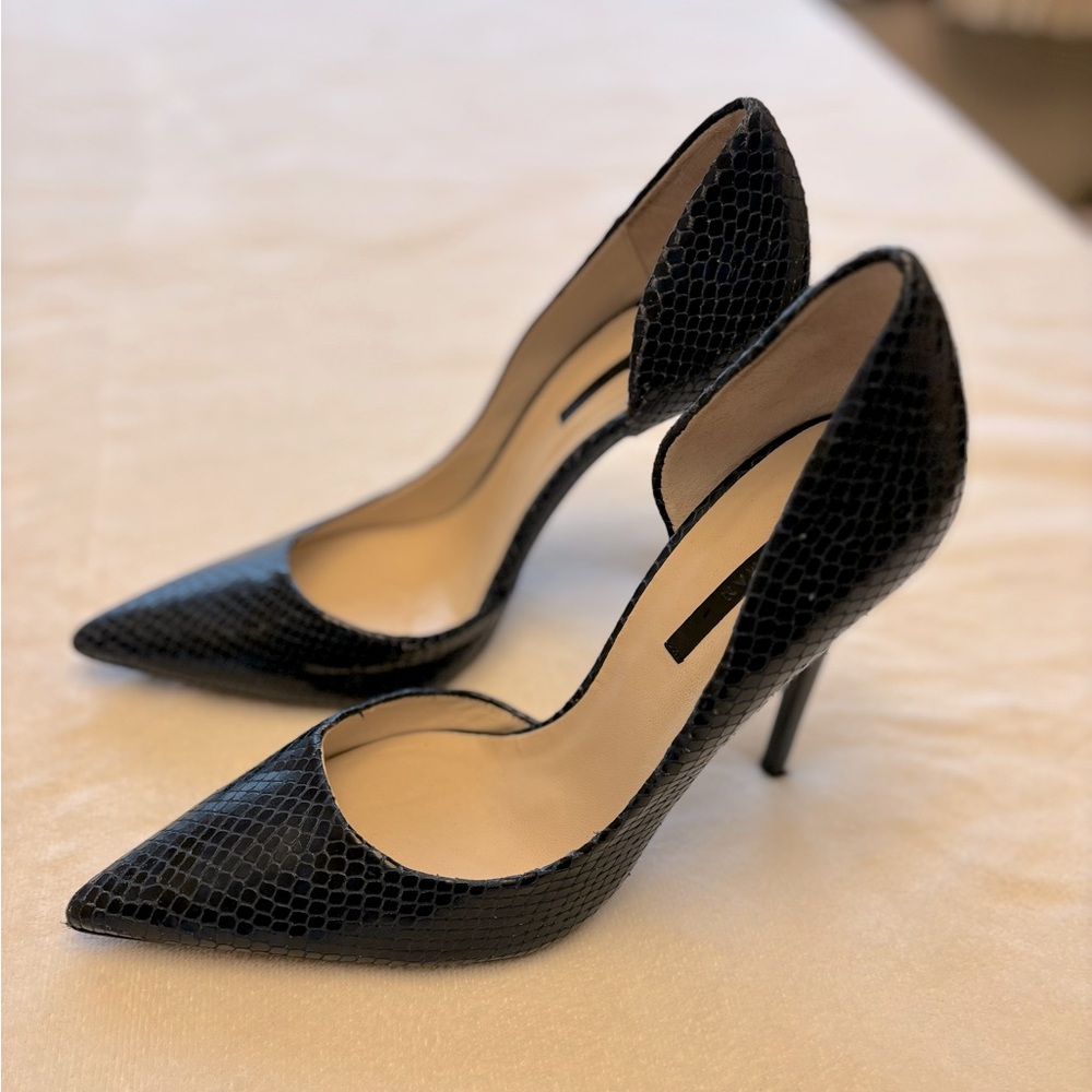 Zara Woman Stiletto Heels Black/Blue Snake Skin Size 40/9